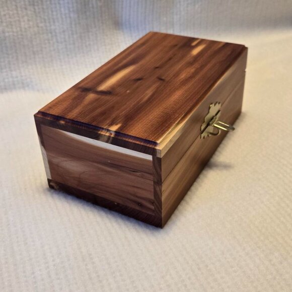 Cedar Box with Latch - Med Size - Picture 3 of 11